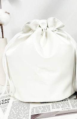 Custom Logo Printed PU Leather Drawstring Bag für maßgeschneiderte Farbkosmetikverpackungen