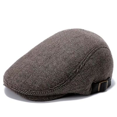 Wollbarette im europäischen Stil für Outdoor-Aktivitäten