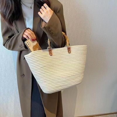 Stylische Frauen Gewebte Strandstroh Handtasche Casual Handgefertigt Hohl Out Rattan Schultertaschen