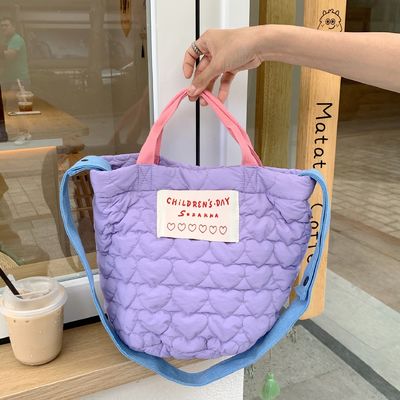 Leichtgewichtige Tarnung Puffer Tote Tasche für Frauen angepasste Farbe und OEM / ODM akzeptiert