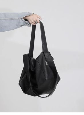 2024 Multifunktionale Handtasche für Frauen mit Schiebe-Streckenträger Instagram-Design und großer Kapazität