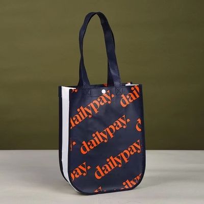 Mittelgroße gebogene Ecken Tote-Tasche aus nicht gewebtem Material für den kundenspezifischen Einkauf