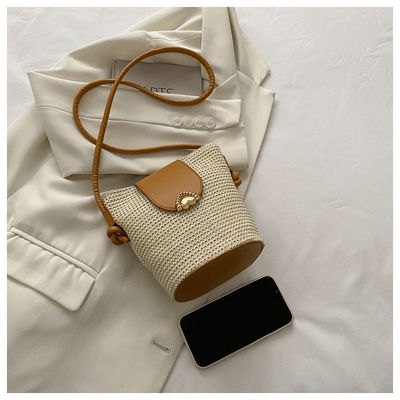 Sommer Designer Handgefertigte Runde Stroh Gewebte Strand-Eimer-Tasche für Damen Handtasche