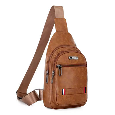 Personalisiertes Logo Mode Herren PU Leder Business Brustbeutel für Outdoor-Reisen