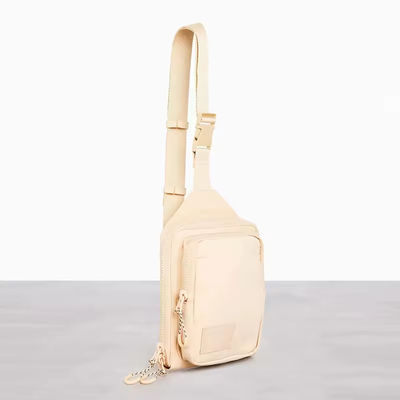 Custom Logo Messenger Mini Nylon Wasserflasche Träger Kreuz Brust Tasche Akzeptabel OEM / ODM