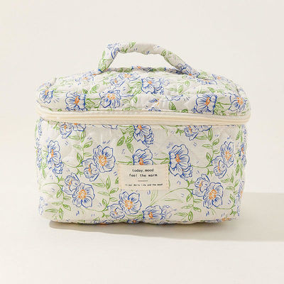 Florale Puffy Quilted Make-up-Tasche für das tägliche Leben Ins Reisen Student Tote Große Kapazität