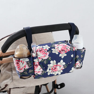 Praktische Tageswindel-Tasche Kinderwagen-Hängetasche mit Tierabdrücken und großer Lagerung