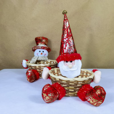 Akzeptabel OEM / ODM angepasste Weihnachtsschreibtischdekoration Süßigkeitenkorb für Hausgeschenk