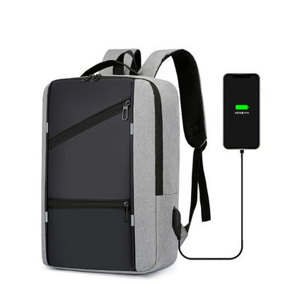 Farbiger Laptop-Rucksack für Männer mit Diebstahlschutz und USB-Ladestation