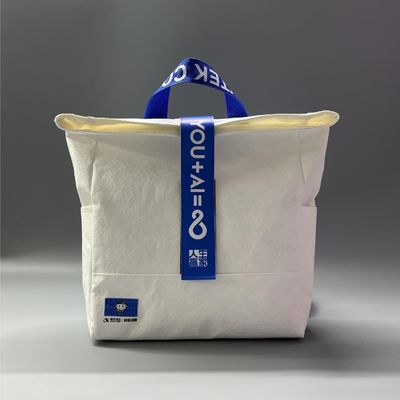 Customized Printed Logo Luxus Boutique Shopping Papier Geschenktaschen für den Laden OEM/ODM