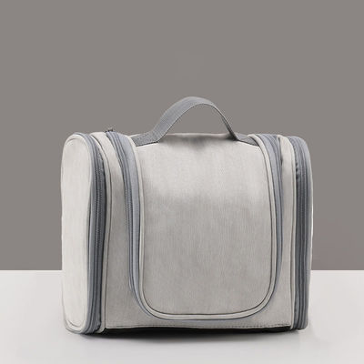 Kosmetische Reisetasche mit hoher Kapazität mit wasserdichtem Design und individuellem Logo akzeptiert