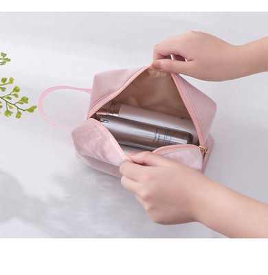 Soft-Loop-Stil Samt Tasche für benutzerdefinierte Make-up und personalisierte Brautjungfer Geschenke