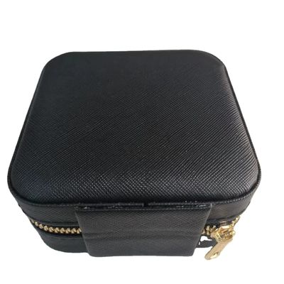 Bequeme benutzerdefinierte Logo Lederausrüstung Zipper Portable Bag für Schmucklager