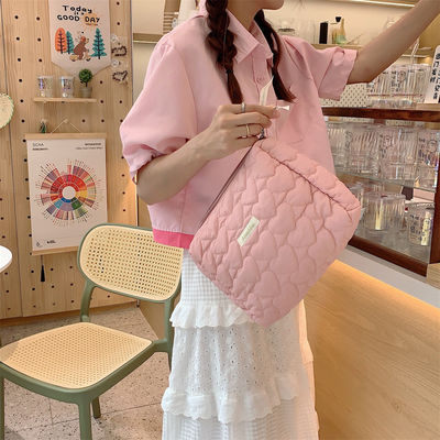 Polyester Custom Logo Puff Puffer Tasche Großkapazität Make-up Gequilte Taschen Kosmetikkoffer