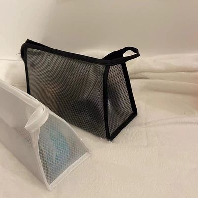 Custom Simple Nylon Mesh Makeup Bag für Toilettenartikel und Kosmetik in schwarzer Farbe