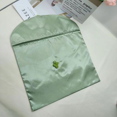 Stylische Satin Umschlag Tasche für benutzerdefiniertes Logo Flip Staubbeutel Perücke Unterwäsche Schal Packing