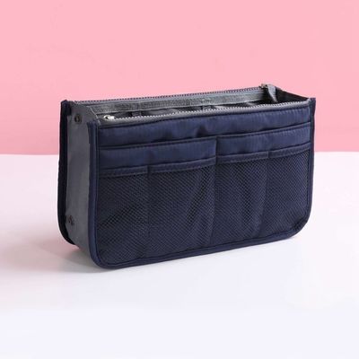 Mache-up-Tasche aus Feltz mit harten Griffe Die perfekte Ergänzung zu Ihrer Kollektion