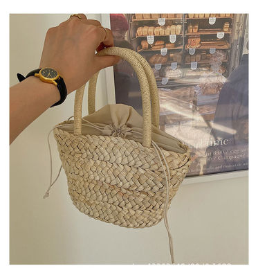 Handgestaltete Mode Damen große Kapazität Strandstroh Handtasche Gewebte Strick-Hochzeigtot Polyester