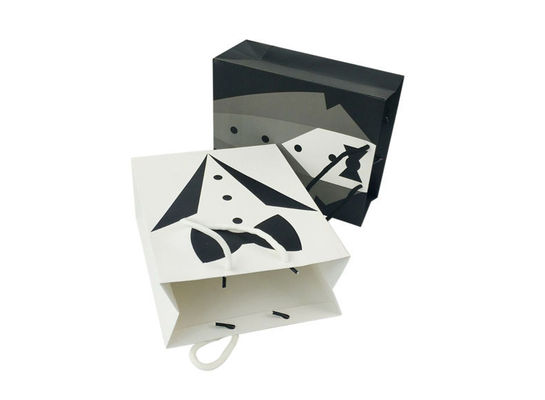 Kleines Unternehmen Custom Logo Akzeptiert Recycelbare biologisch abbaubare Papiertüten Geschenkverpackung