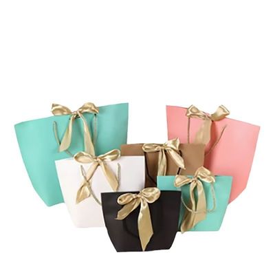 Geschenkpapiertasche Verpackung mit Griff für kundenspezifische Kleidung Einkaufstaschen Verpackung