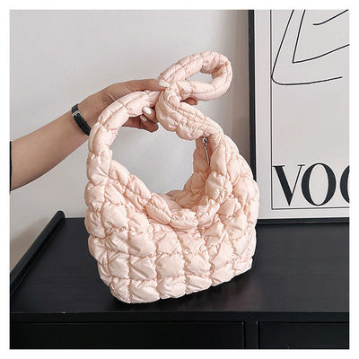 Customized Farbe Winter Baumwolle gepolstert Quilted Sling Down Tote Tasche für Frauen im Winter