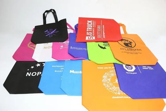 Mittlere Größe 30-50cm Nicht gewebte Tote-Tasche mit Wärmeübertragung Druck anpassbares Logo