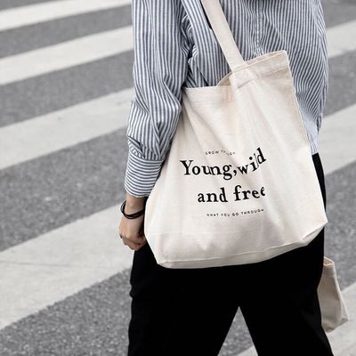 Farbige Tote-Taschen aus Baumwolle mit handgeschnittenem Stil und gedrucktem Firmenlogo