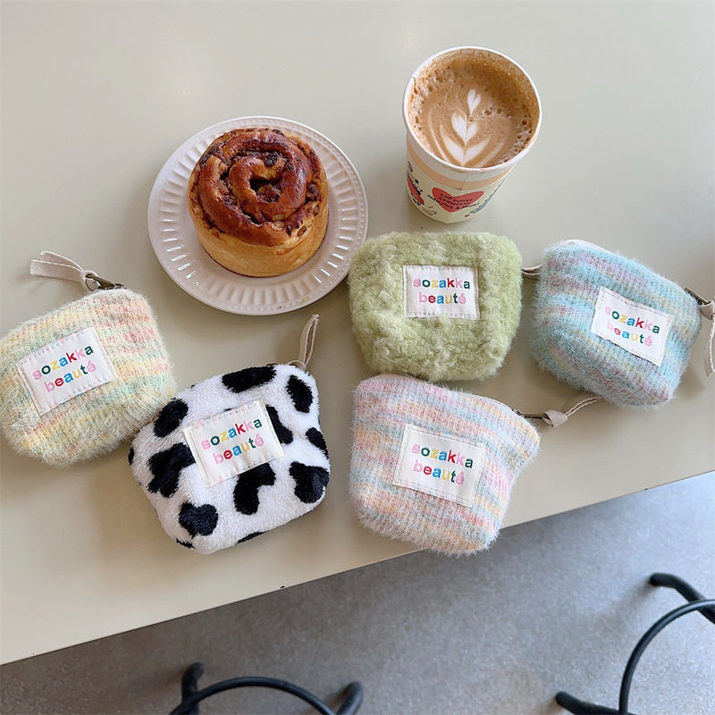 Alle Jahreszeiten angepasste Farbe Mini Plush Kosmetik Tasche für Frauen tragbar und kompakt