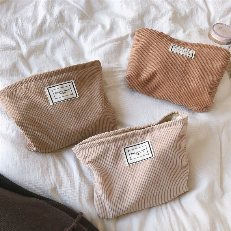 Neueste modische Schminksack aus Corduroy Reißverschluss Tasche Toilettenbeutel Neueste Design 2021